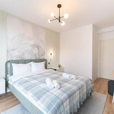Mohost Uno - Premium Comfort With Mountain View Apartment *