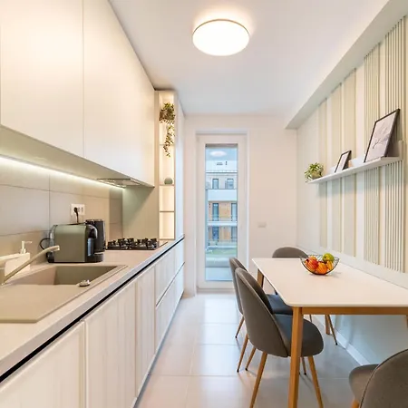 Mohost Uno - Premium Comfort With Mountain View Apartment Brasov